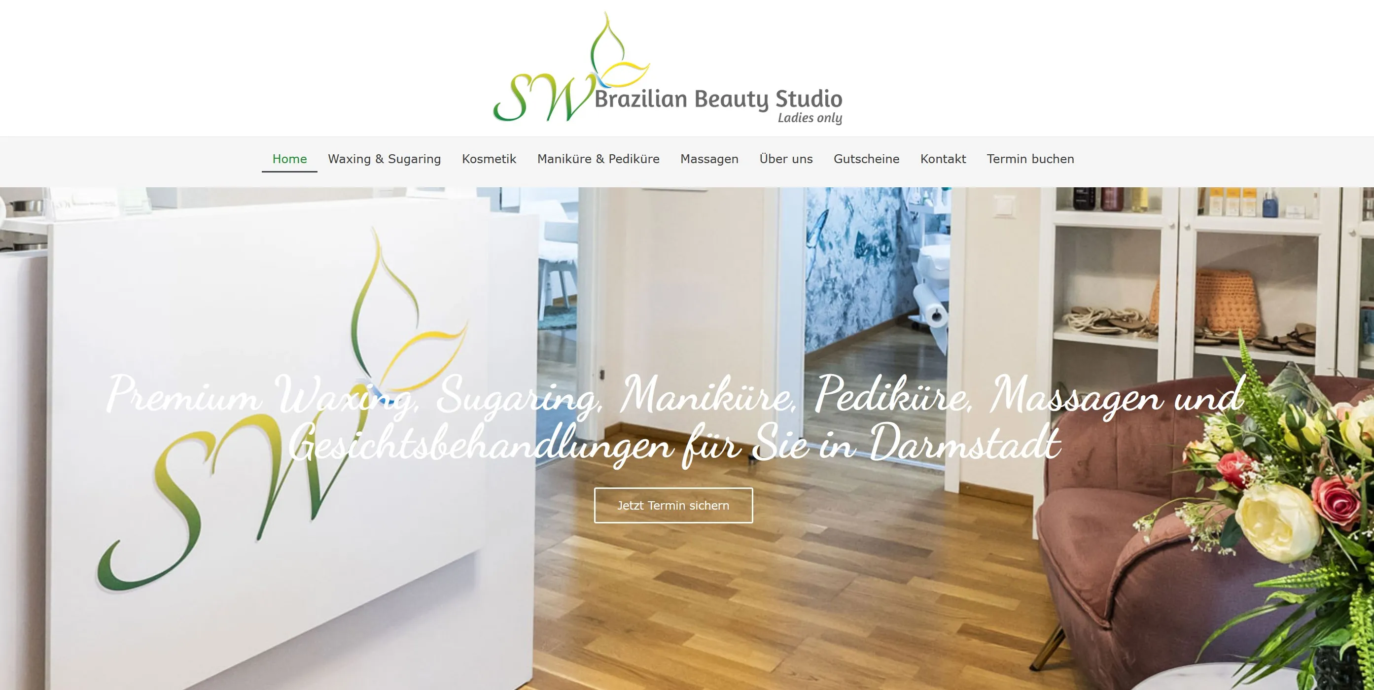 Startseite des SW Brazilian Beauty Studio mit Logo, Navigation und Blick in den Empfangsbereich des Studios